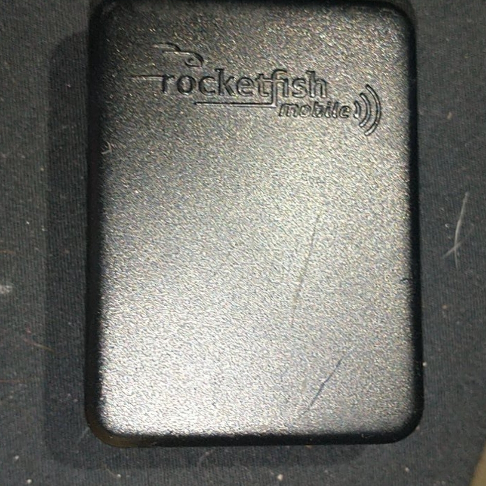 RocketFish WALL PLUG for cellphones and ipads etc.